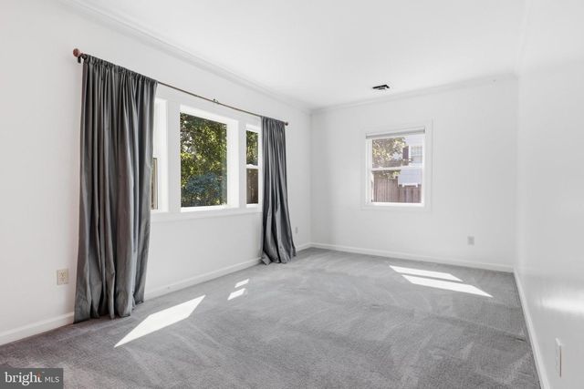 6432 ICHABOD PL, Falls Church, VA 22042