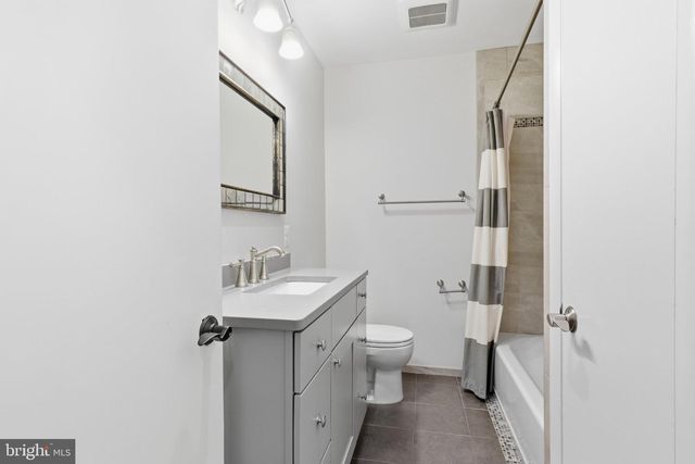 6432 ICHABOD PL, Falls Church, VA 22042