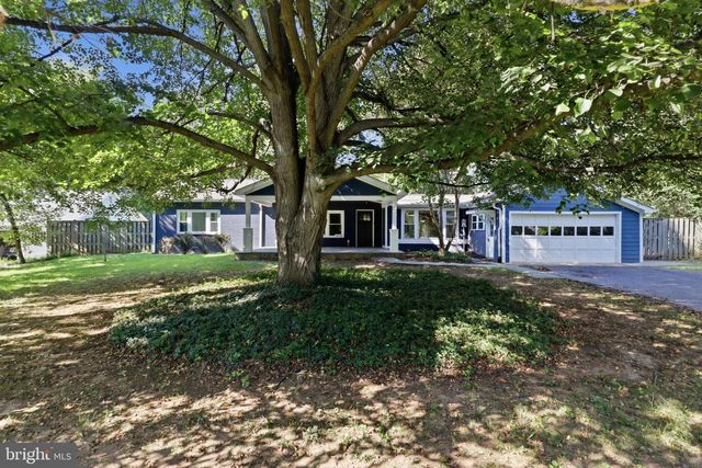 6432 ICHABOD PL, Falls Church, VA 22042