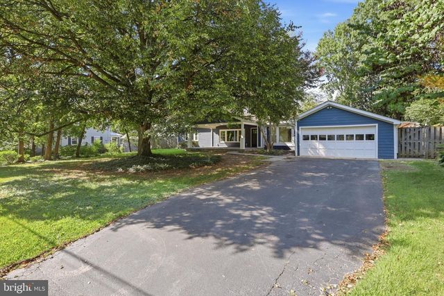6432 ICHABOD PL, Falls Church, VA 22042
