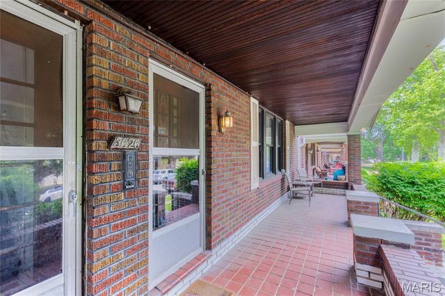 3626 Bowen Street, St Louis, MO 63116