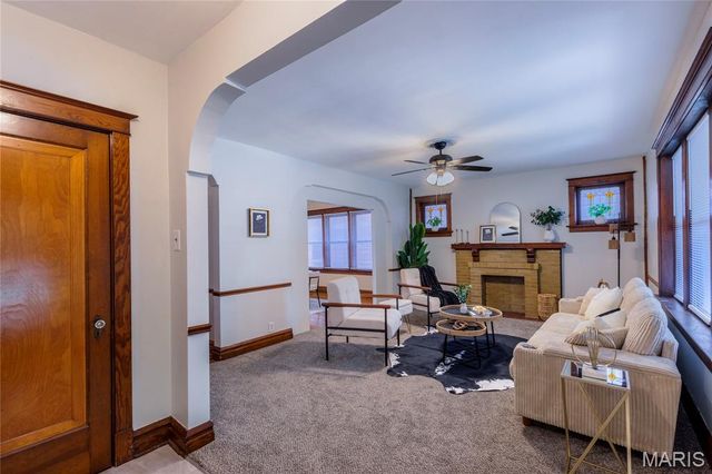 3626 Bowen Street, St Louis, MO 63116