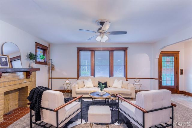 3626 Bowen Street, St Louis, MO 63116
