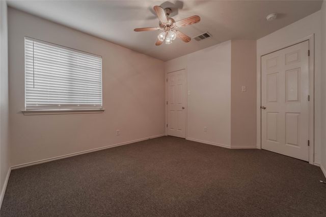 17303 Orwell LN, Round Rock, TX 78664