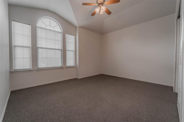 17303 Orwell LN, Round Rock, TX 78664