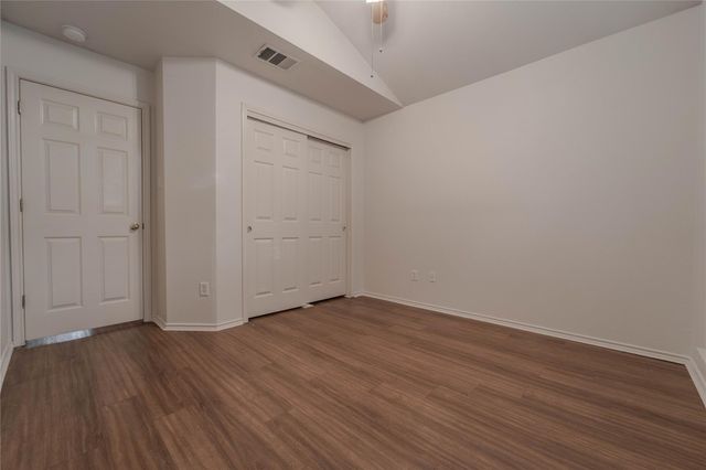 17303 Orwell LN, Round Rock, TX 78664
