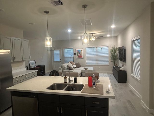 1511 Revolution Way, Missouri City, TX 77459