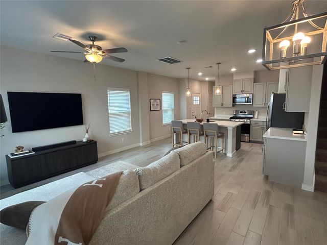 1511 Revolution Way, Missouri City, TX 77459