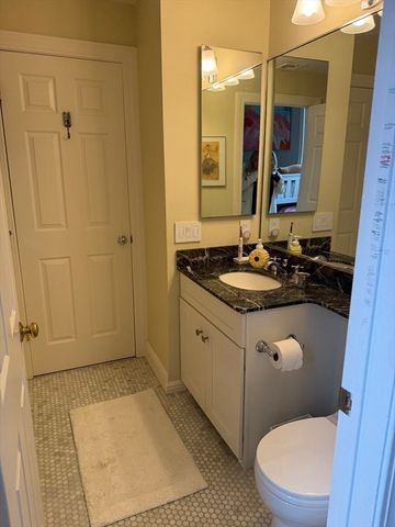 416 Marlborough 802, Boston, MA 02115
