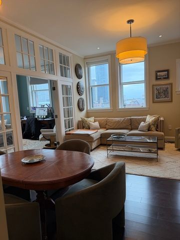 416 Marlborough 802, Boston, MA 02115