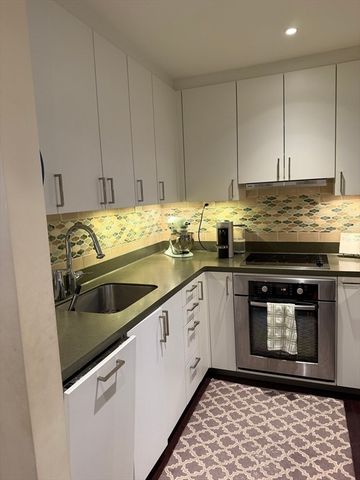 416 Marlborough 802, Boston, MA 02115