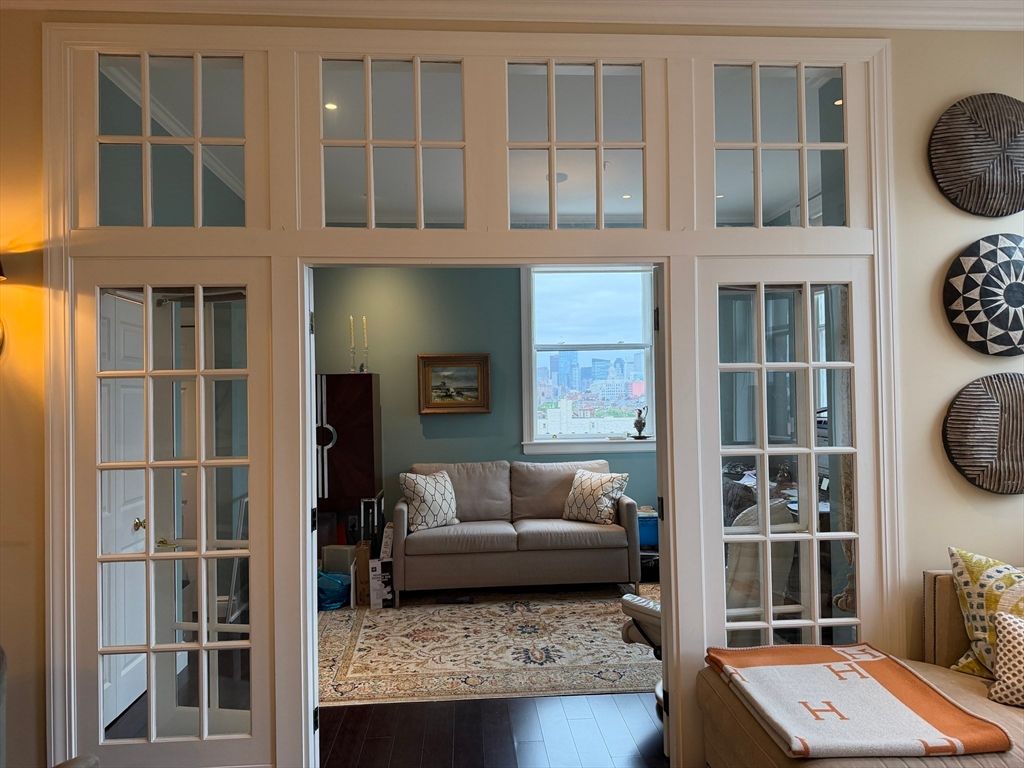 416 Marlborough 802, Boston, MA 02115