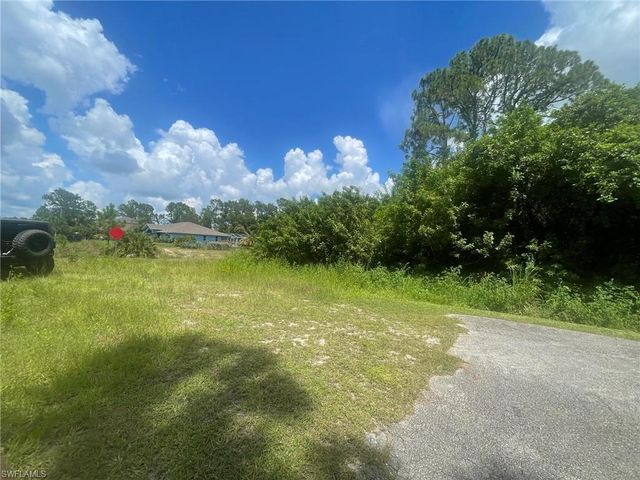 722 Wellington AVE, Lehigh Acres, FL 33972