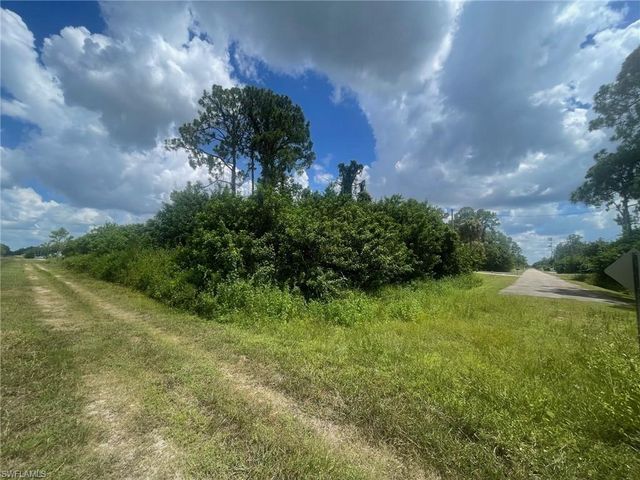 722 Wellington AVE, Lehigh Acres, FL 33972