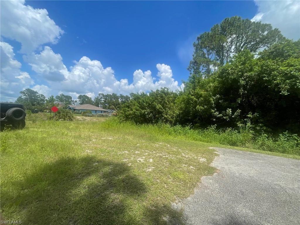 722 Wellington AVE, LEHIGH ACRES, FL 33972 — photo 2