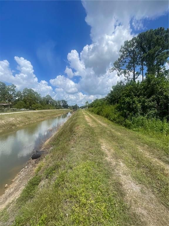 722 Wellington AVE, LEHIGH ACRES, FL 33972 — photo 4