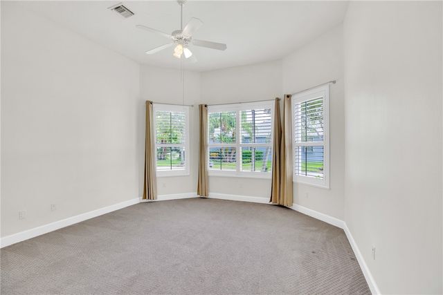 7627 S Village Square, Vero Beach, FL 32966