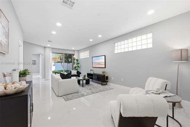 4055 Fern Forest Rd, Cooper City, FL 33026