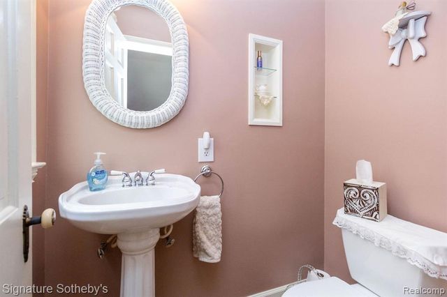 3629 Cumberland Road, Berkley, MI 48072