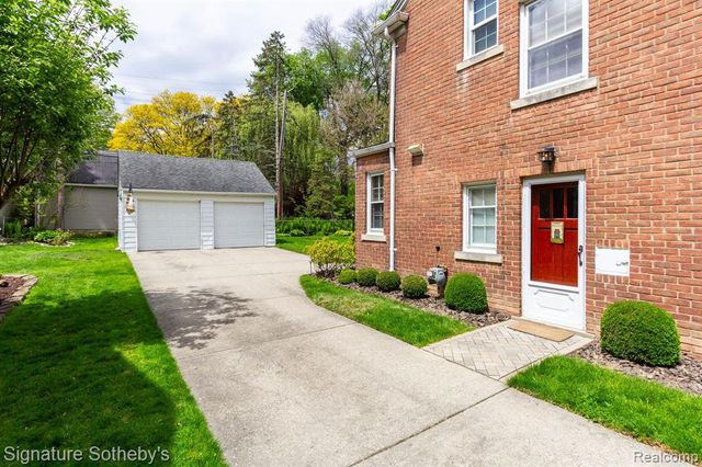 3629 Cumberland Road, Berkley, MI 48072