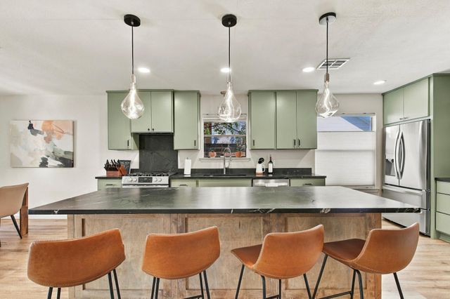 9706 Woodshire DR, Austin, TX 78748