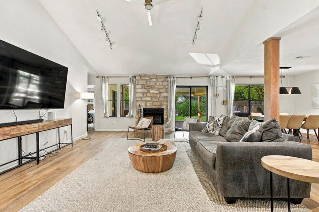 9706 Woodshire DR, Austin, TX 78748
