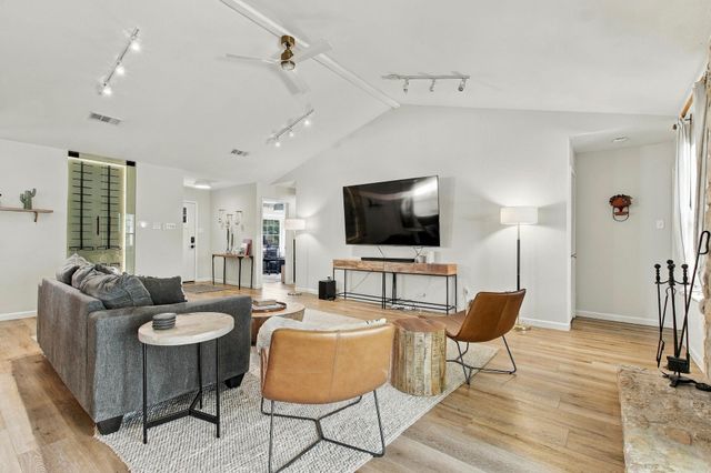 9706 Woodshire DR, Austin, TX 78748