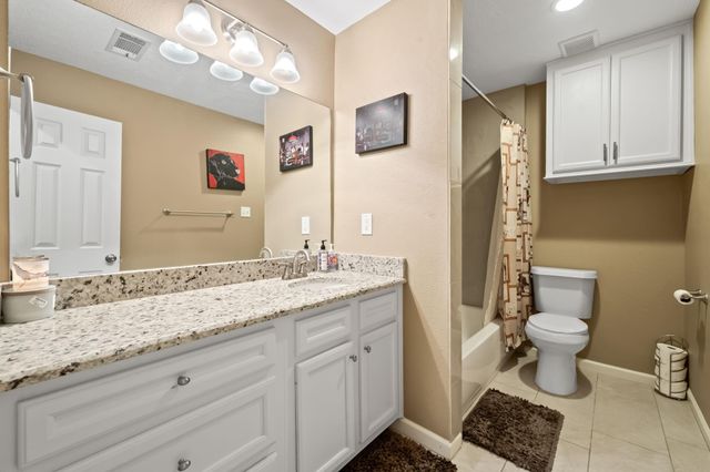 203 N Bayou Bend Drive, Baytown, TX 77521