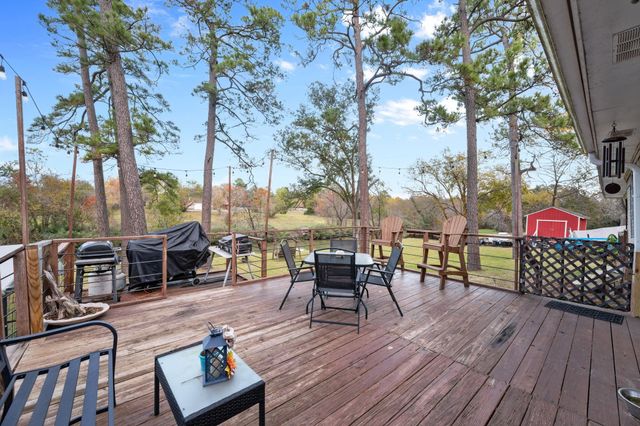 203 N Bayou Bend Drive, Baytown, TX 77521