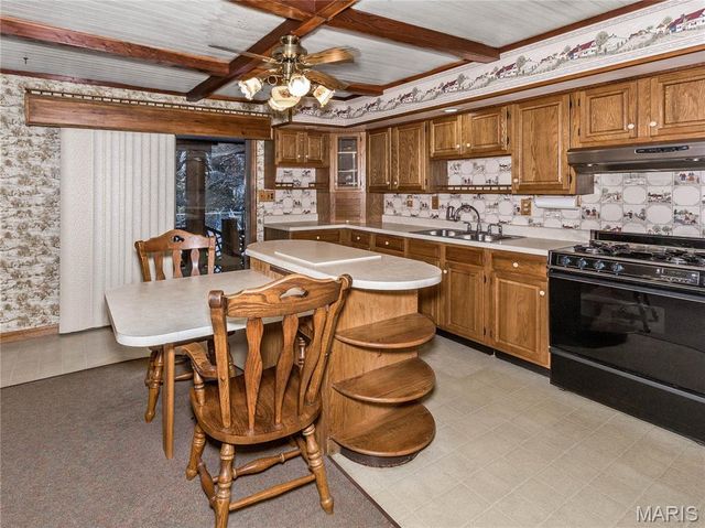 3204 Amherst Avenue, Collinsville, IL 62234