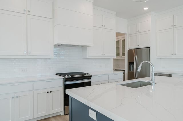 11661 Liberty Commons Court, Dallas, TX 75229