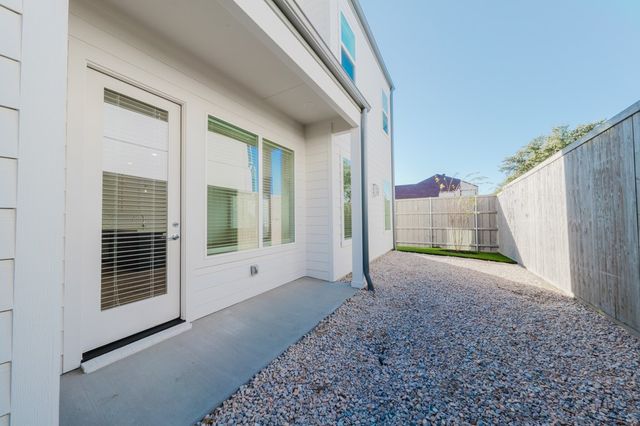 11661 Liberty Commons Court, Dallas, TX 75229