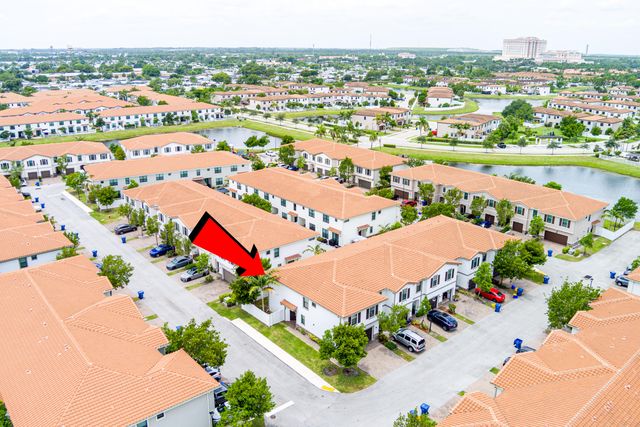 1009 Sweet Briar Lane, Riviera Beach, FL 33410