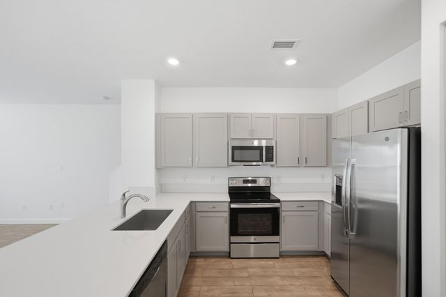 1009 Sweet Briar Lane, Riviera Beach, FL 33410