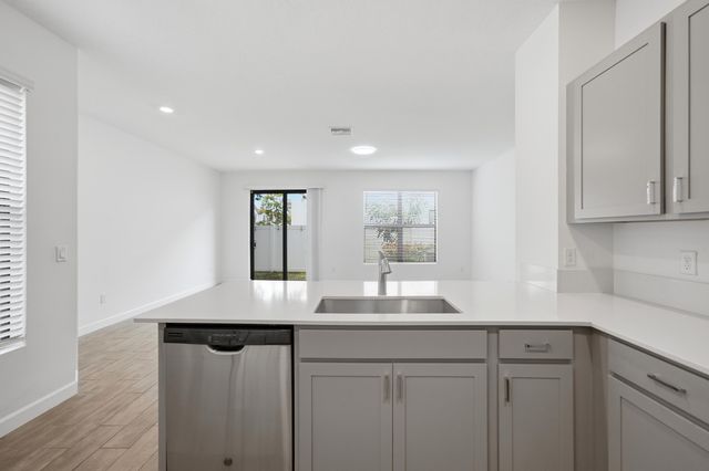 1009 Sweet Briar Lane, Riviera Beach, FL 33410