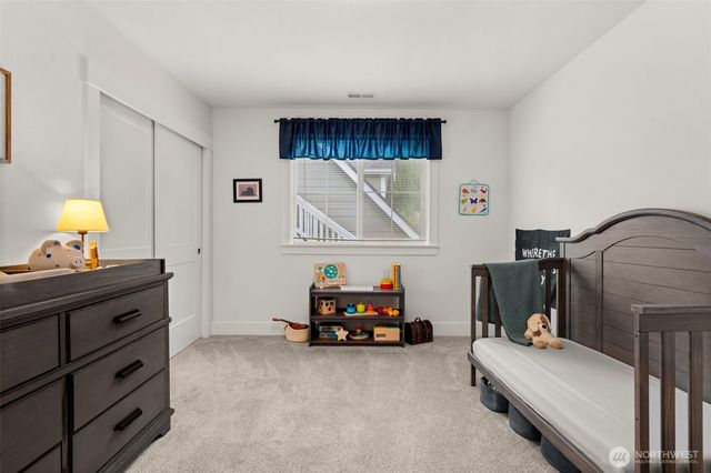 41 E Blackwell Street, Allyn, WA 98524