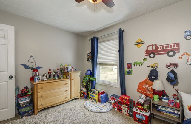 2611 Cummings Cir, Clarksville, TN 37042