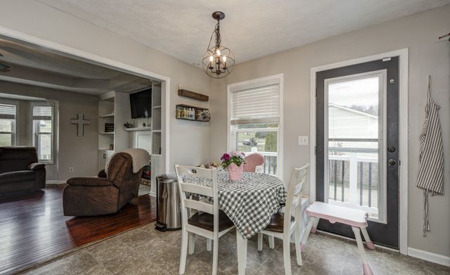 2611 Cummings Cir, Clarksville, TN 37042