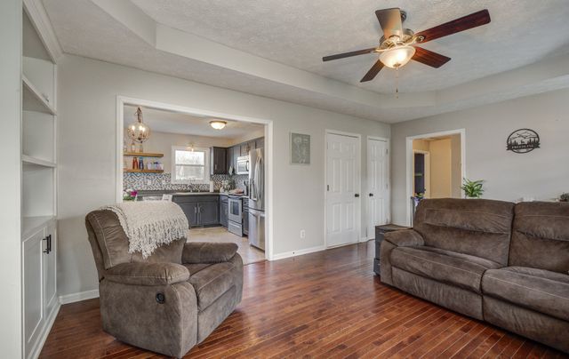 2611 Cummings Cir, Clarksville, TN 37042