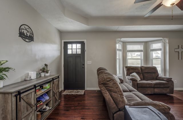 2611 Cummings Cir, Clarksville, TN 37042