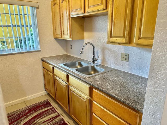 240 Croton Avenue 110, Lantana, FL 33462