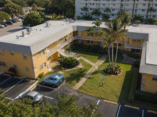 240 Croton Avenue 110, Lantana, FL 33462