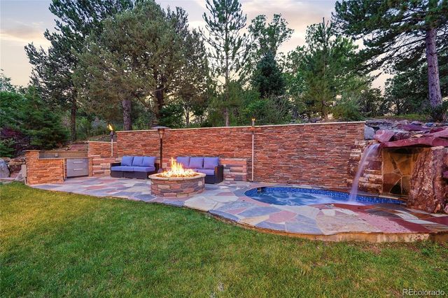 5875 S Goldsmith Place, Englewood, CO 80111