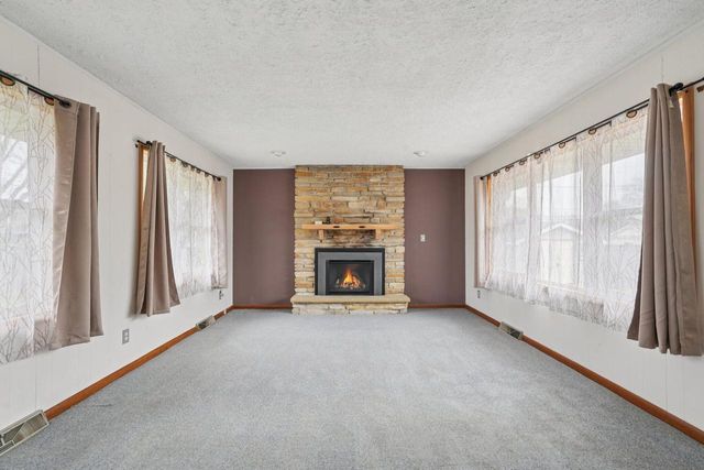 4004 86th PLACE, Kenosha, WI 53142