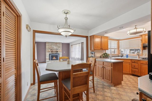 4004 86th PLACE, Kenosha, WI 53142