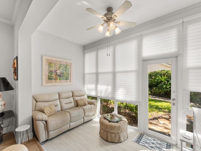 219 Park Shores Circle 219B, Vero Beach, FL 32963