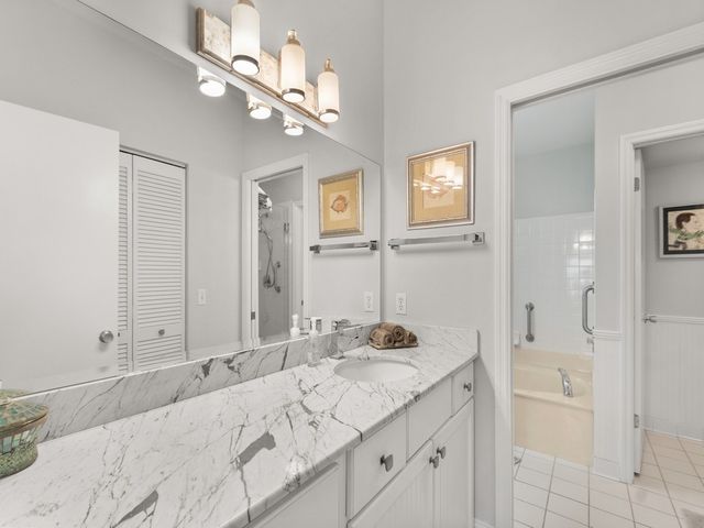 219 Park Shores Circle 219B, Vero Beach, FL 32963