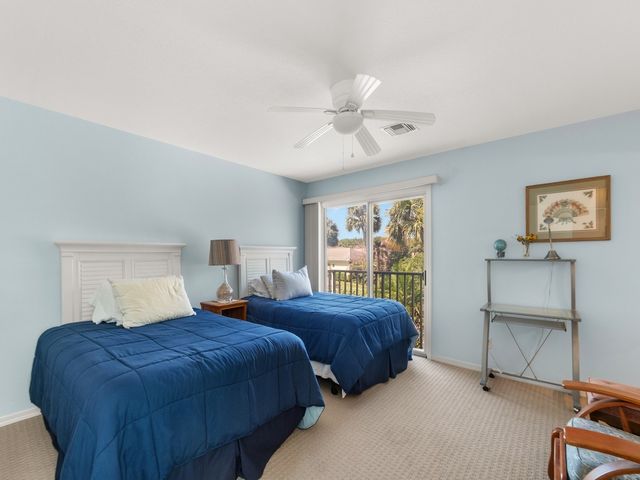219 Park Shores Circle 219B, Vero Beach, FL 32963
