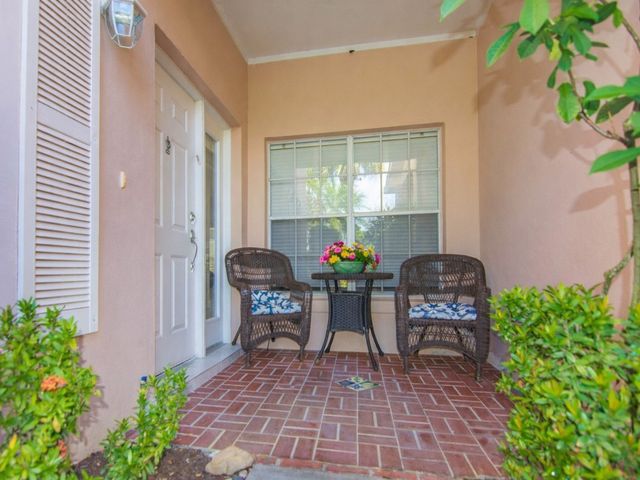 219 Park Shores Circle 219B, Vero Beach, FL 32963