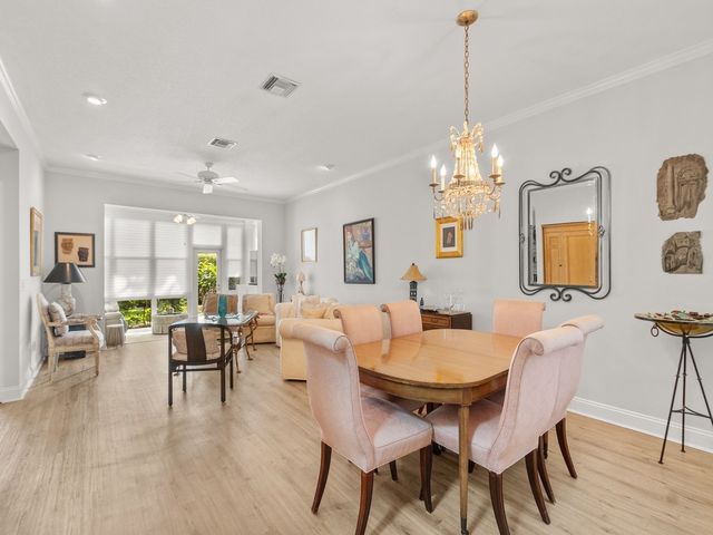 219 Park Shores Circle 219B, Vero Beach, FL 32963